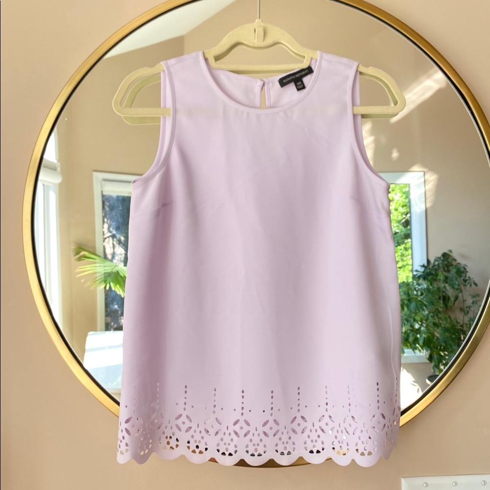 Banana Republic Patterned Hem Lilac Tank